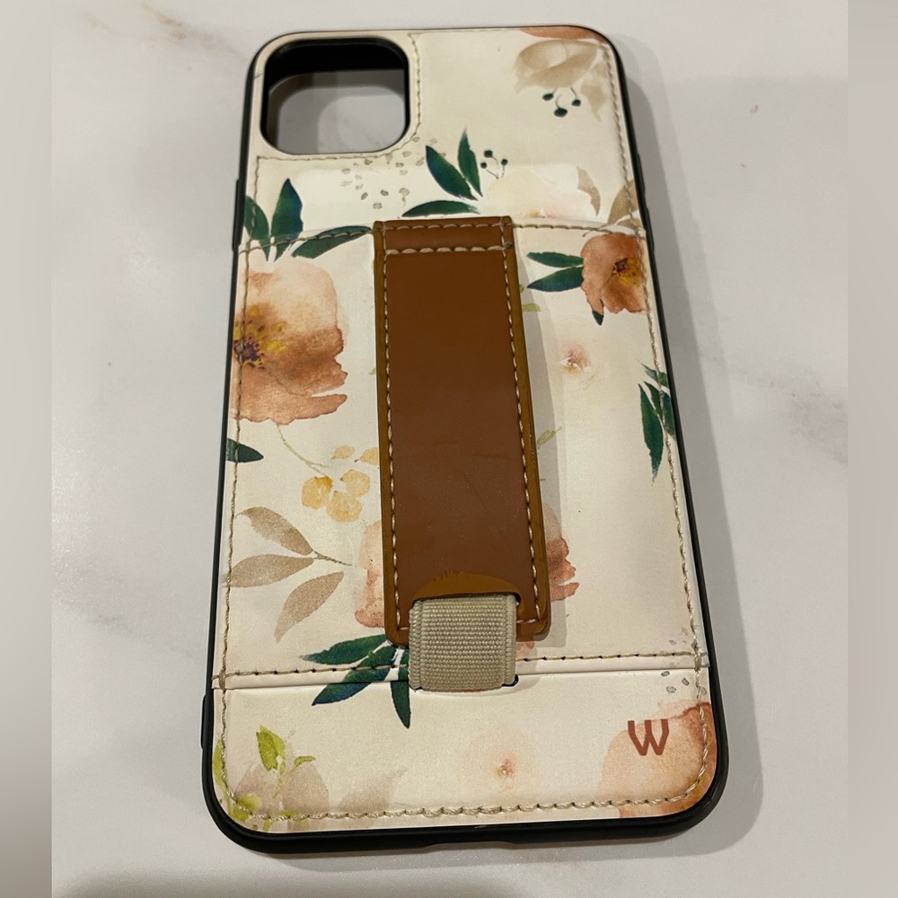 Walli Cases - Rosy Petals iPhone 11 Pro Max